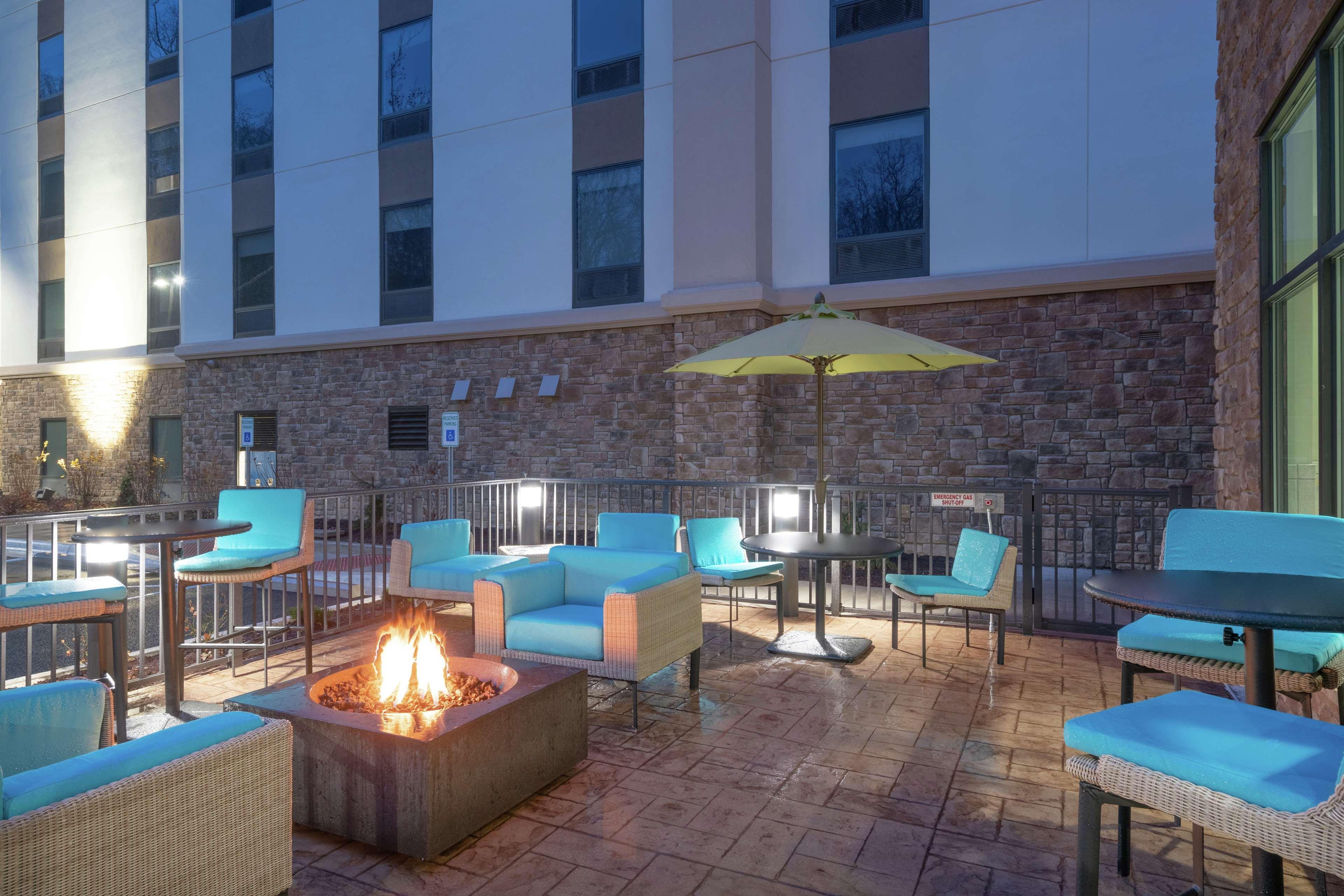 Hampton Inn Weston, Wv Buitenkant foto